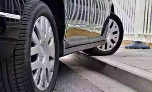 七招轻松应对汽车拖底(图3)